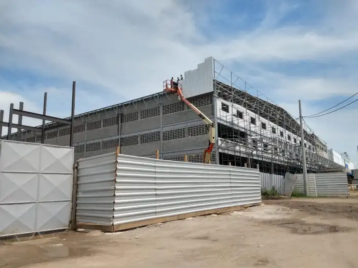 Obra em estrutura metálica executada pela SAFER