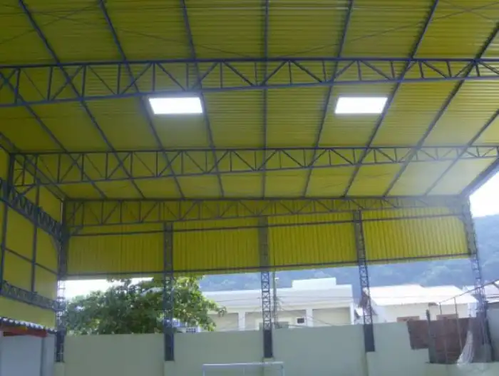 Obra em estrutura metálica executada pela SAFER