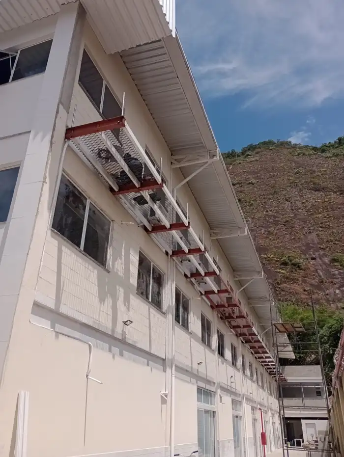 Obra em estrutura metálica executada pela SAFER