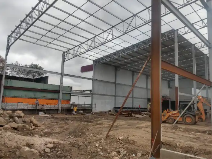 Obra em estrutura metálica executada pela SAFER