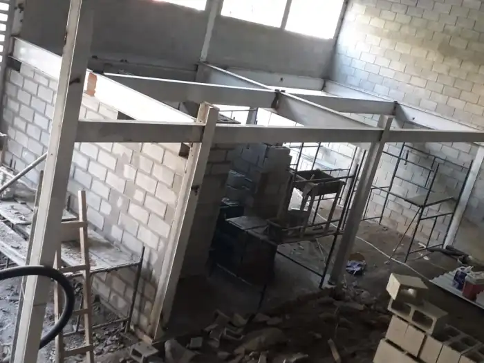 Obra em estrutura metálica executada pela SAFER