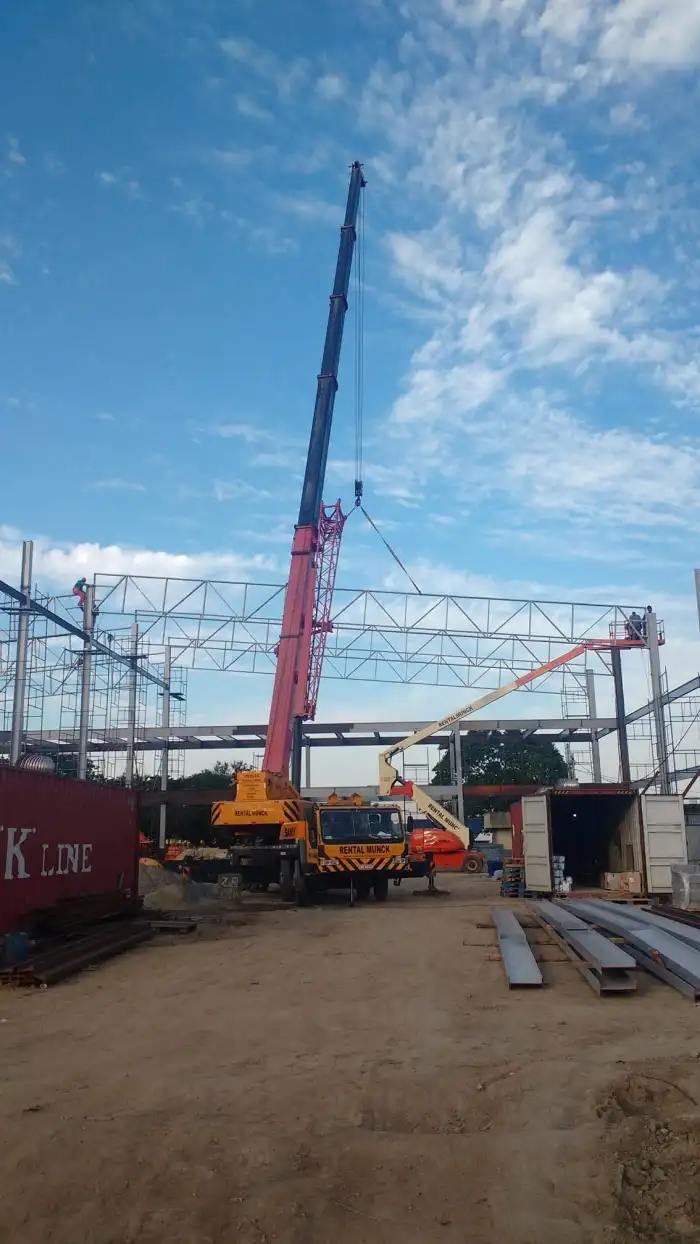 Obra em estrutura metálica executada pela SAFER