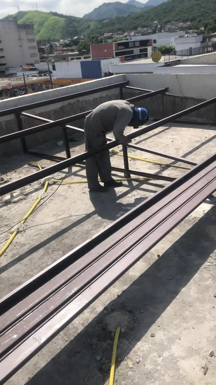 Obra em estrutura metálica executada pela SAFER
