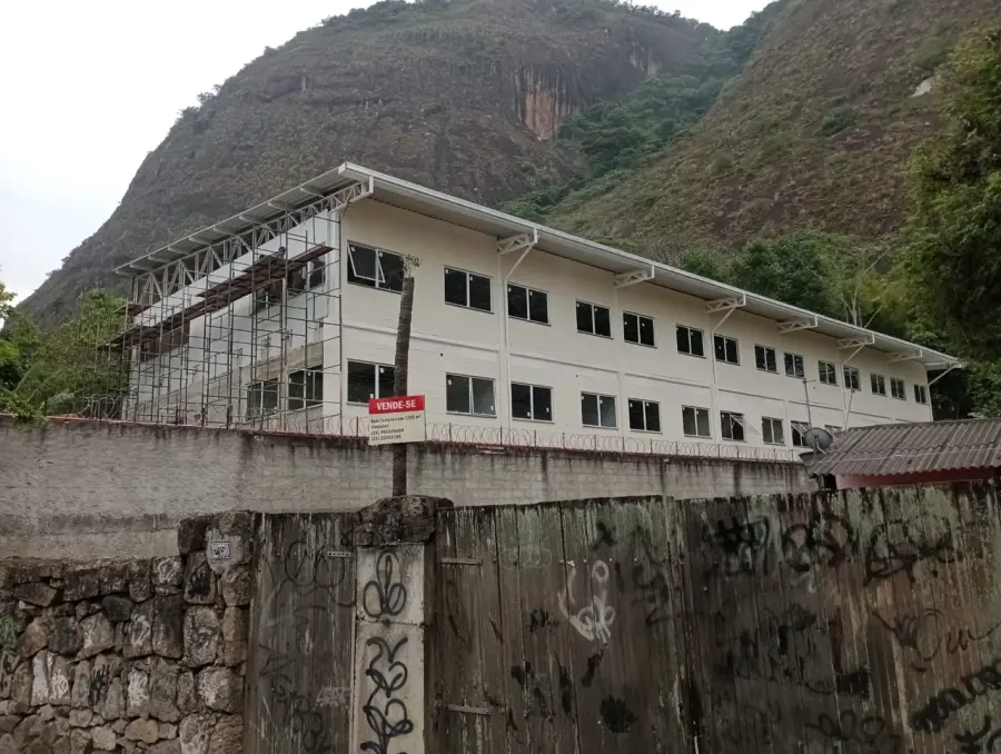 Edifício em aço — SAFER Estruturas Metálicas